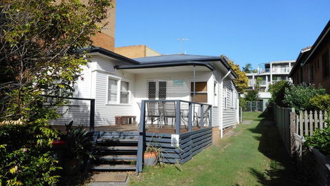 Mandy's Cottage South West Rocks (Pet Friendly) - Grafton Accommodation 1