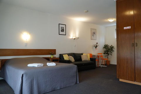 Melaleuca Lodge Beaconsfield - Grafton Accommodation 0