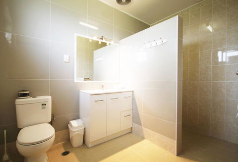 Melaleuca Lodge Beaconsfield - Grafton Accommodation 2