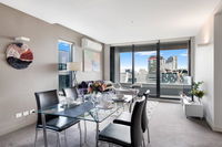 Melbourne Centre Convenient Location  Free Parking