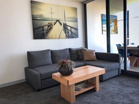 Melbourne River Views - Grafton Accommodation 1
