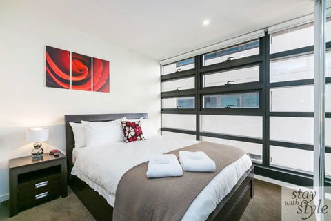 Melbourne Star - Grafton Accommodation 2