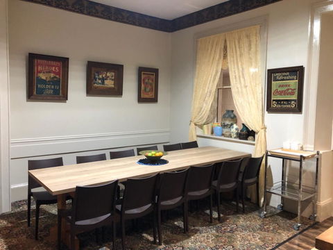 Mickey Bourke's Koroit Hotel - Grafton Accommodation 2