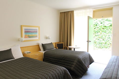 Mid City Motor Inn Queanbeyan - Grafton Accommodation 0