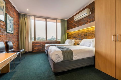 Millers Inn - Grafton Accommodation 3