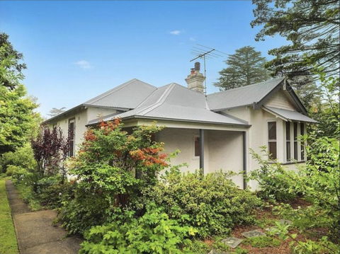 Mintie Cottage On Leura Mall - Grafton Accommodation 0