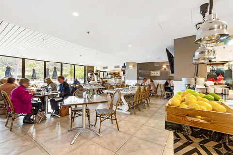 Miramare Gardens Boutique Accommodation - Grafton Accommodation 2