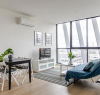 Modern 1 Bedroom Apartment With Rooftop Terrace And Spa - Grafton Accommodation