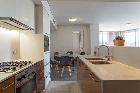 Modern Harbourside Apartment With A View - Grafton Accommodation 1