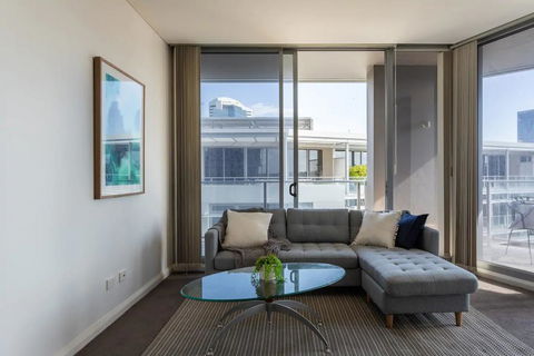 Modern Harbourside Apartment With A View - Grafton Accommodation 0