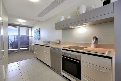 Monaco Unit 905, 12 Otranto St - Grafton Accommodation 2