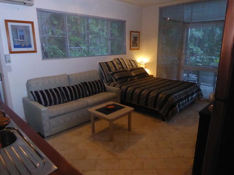 Montauk Rainforest Retreat - Grafton Accommodation 2