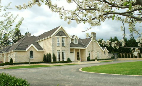 Montfort Manor - Grafton Accommodation 0