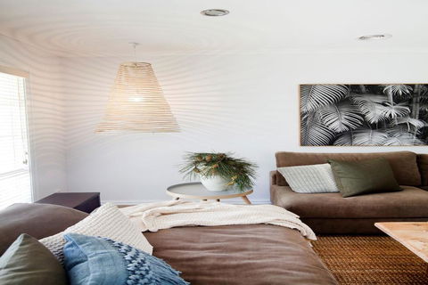 MOOMBA RETREAT - MORNINGTON - Grafton Accommodation 1