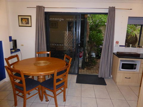 Morgano's Fish - Grafton Accommodation 2