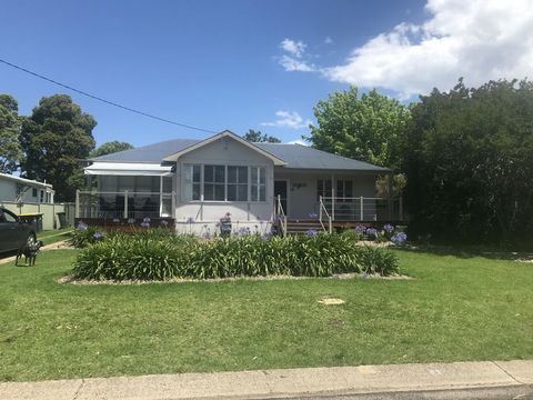 Moruya Holiday House - Grafton Accommodation 1