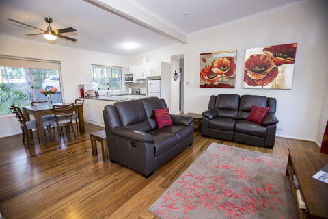 Mt Cotton Retreat - Grafton Accommodation 1