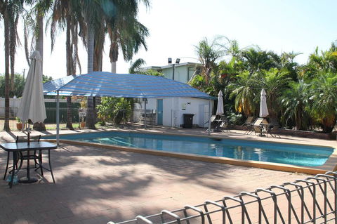 Mt Isa Irish Club Accommodation - Grafton Accommodation 0