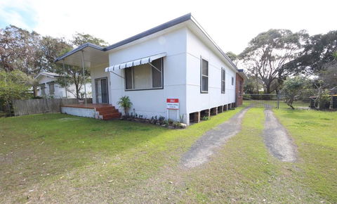 Muller's Cottage At Hat Head (Pet Friendly) - Grafton Accommodation 1