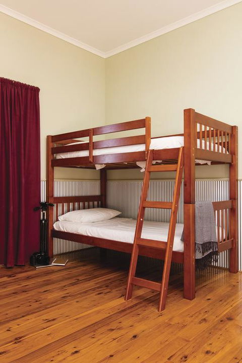 Mungo Shearers' Quarters - Grafton Accommodation 3
