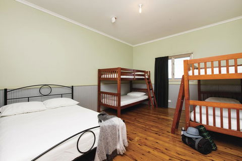 Mungo Shearers' Quarters - Grafton Accommodation 2