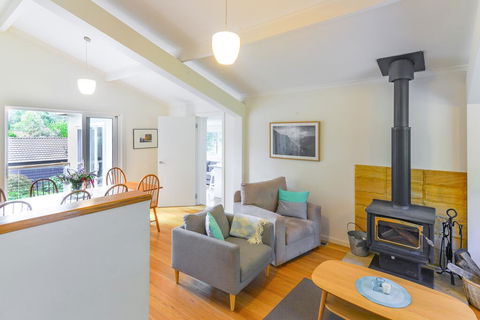 NATURE LOVERS DREAM // FIREPLACE //ACCESS TO HIKES - Grafton Accommodation 1