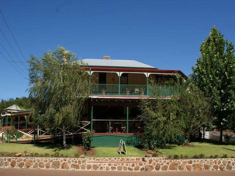 Nelsons Of Bridgetown - Grafton Accommodation 0