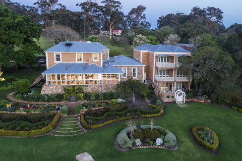 Grand Mercure Basildene Manor - Grafton Accommodation 0