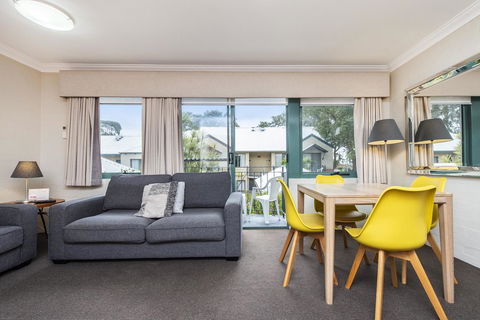 Subiaco Village 20 - Grafton Accommodation 1