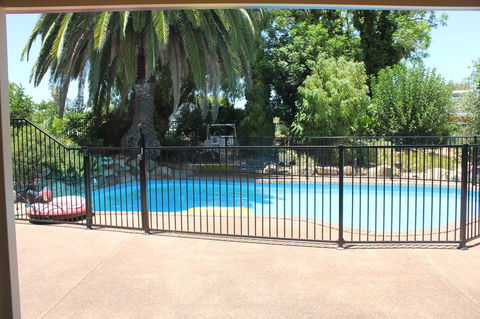 Jacaranda Hideaway Bed & Breakfast - Grafton Accommodation 9