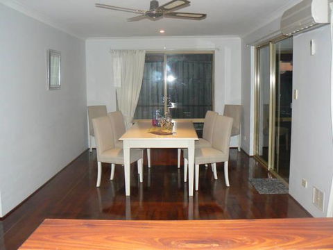 Beach Place @ Leeman - Grafton Accommodation 6