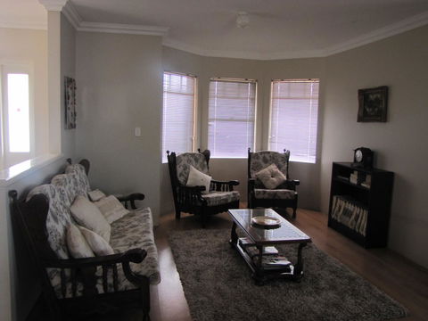 Ocean View Retreat - Grafton Accommodation 21