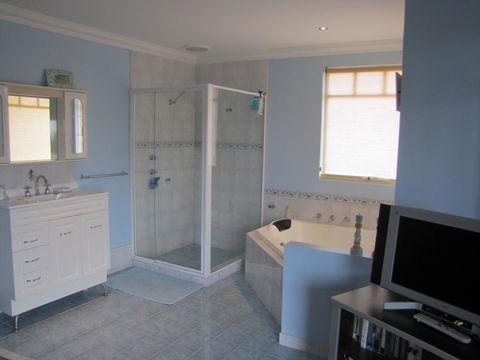 Ocean View Retreat - Grafton Accommodation 5