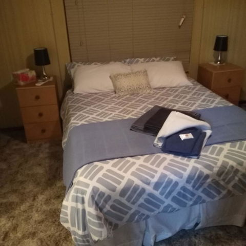 Don\'t Worry Be Happy - Grafton Accommodation 12