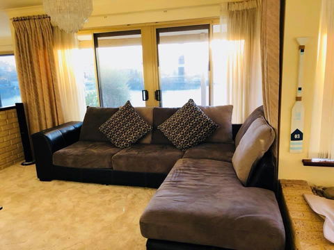 LA ANCHOR ON THE CANALS (MANDURAH) - Grafton Accommodation 4