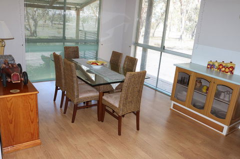 Kendenup Cottages And Lodge - Grafton Accommodation 10