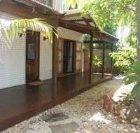 Beach House on Fox - Grafton Accommodation