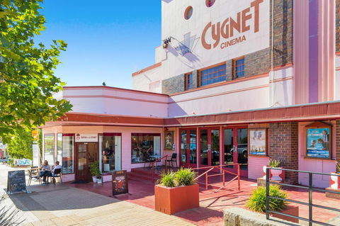 Como South Perth Villa - Grafton Accommodation 13