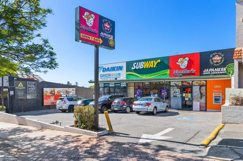 Como South Perth Villa - Grafton Accommodation 27