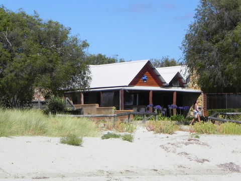Beach House Dunsborough - Grafton Accommodation 9