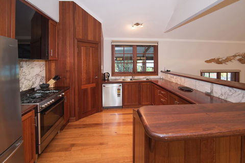 The Farmhouse - Grafton Accommodation 22
