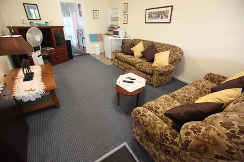 Jacaranda Guest House - Grafton Accommodation 7