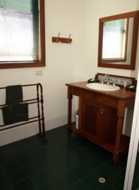 Pemberton Old Picture Theatre Holiday Apartments - Grafton Accommodation 33
