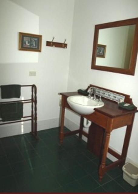 Pemberton Old Picture Theatre Holiday Apartments - Grafton Accommodation 13