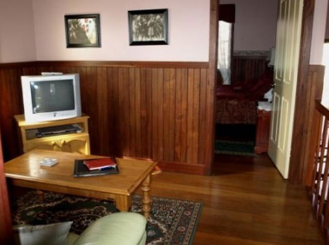 Pemberton Old Picture Theatre Holiday Apartments - Grafton Accommodation 31