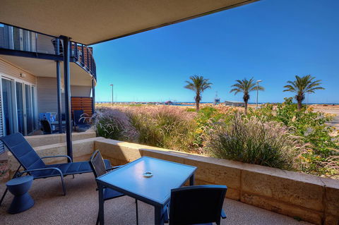 Mantarays Ningaloo Beach Resort - Grafton Accommodation 12