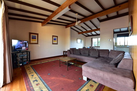 Kalbarri Sunset Villa - Grafton Accommodation 13