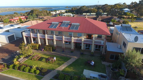 Baywatch Retreat Augusta - Grafton Accommodation 1