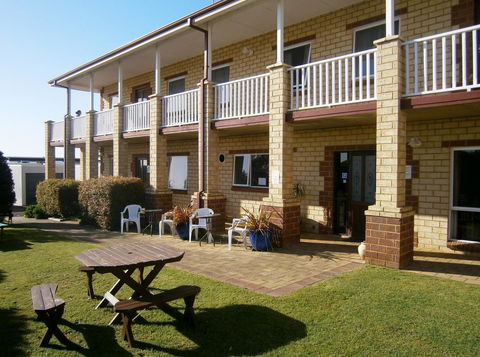 Baywatch Retreat Augusta - Grafton Accommodation 0