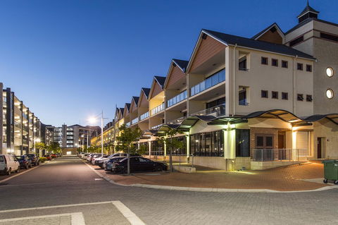 Dolphin Quay Apartments - Grafton Accommodation 18